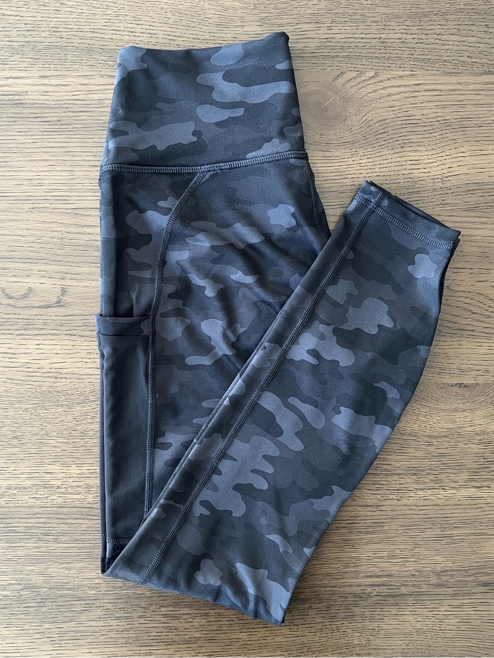 PowerHold On-The-Go Leggings NWT Black Camo High Waist 7/8 Length Pockets